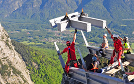 Demnächst fällt der letzte Vorhang für die Stahlsparte von Peneder. Die spektakuläre Aussichtsplattform AlpspiX im Schatten der Zugspitze war das letzte große Highlight.